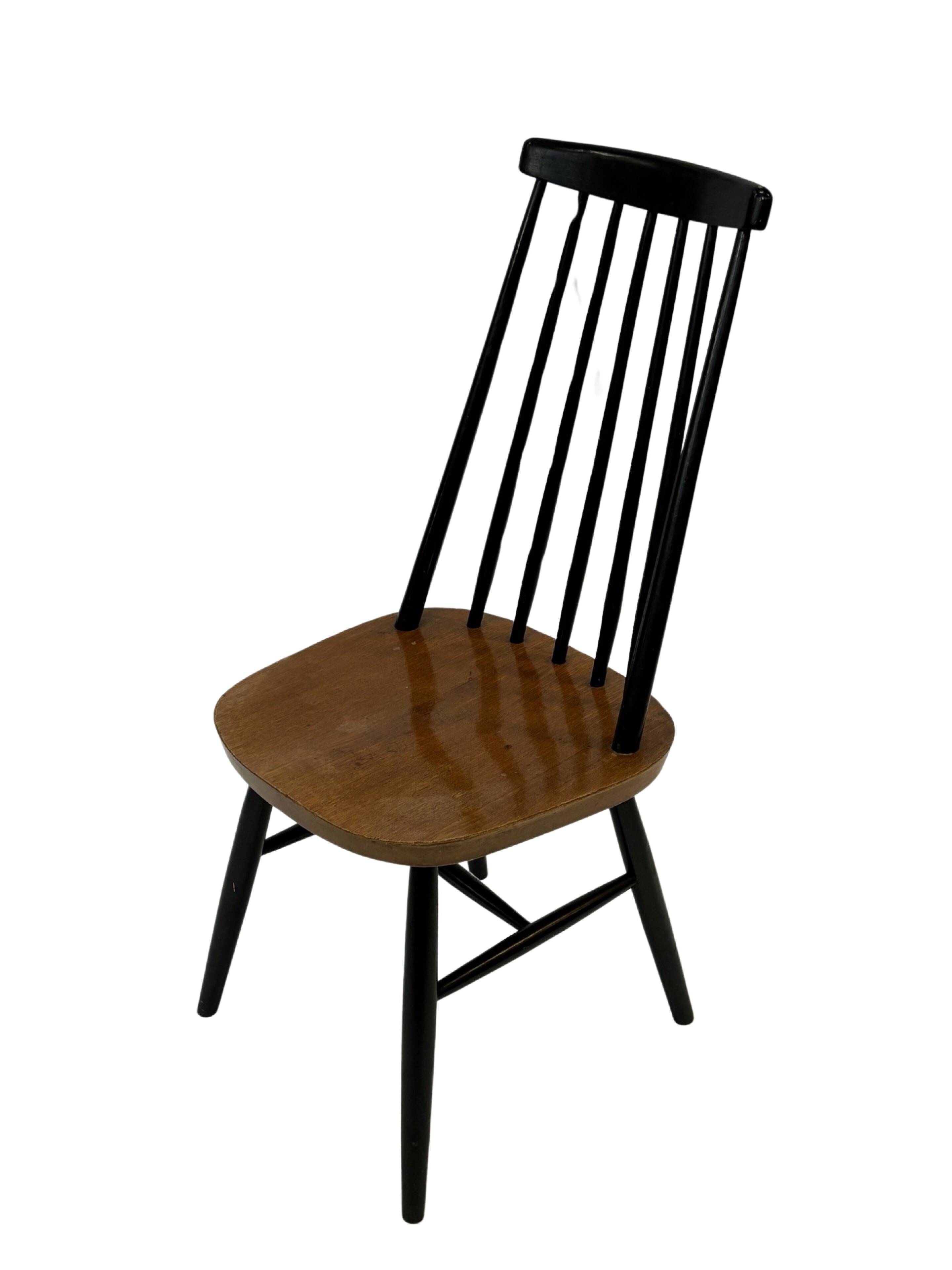 Mid-Century modern spindle back chair by Ilmary Tapiovaara, 1960s