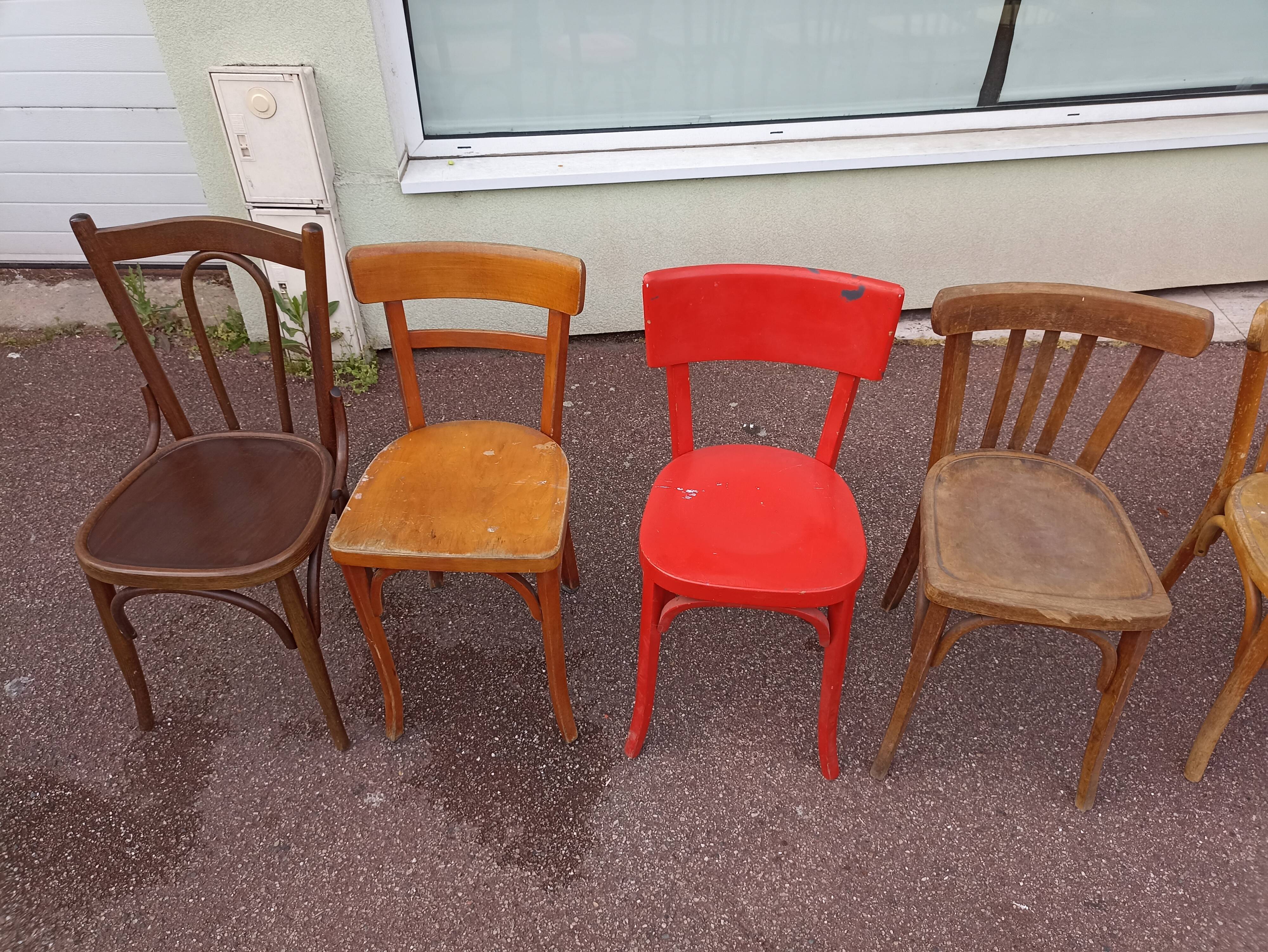 Set of 8 mismatched wooden bistro chairs - vintage