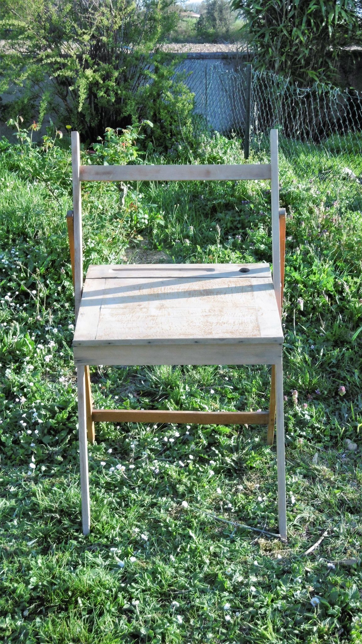 Bureau pliable pour enfant