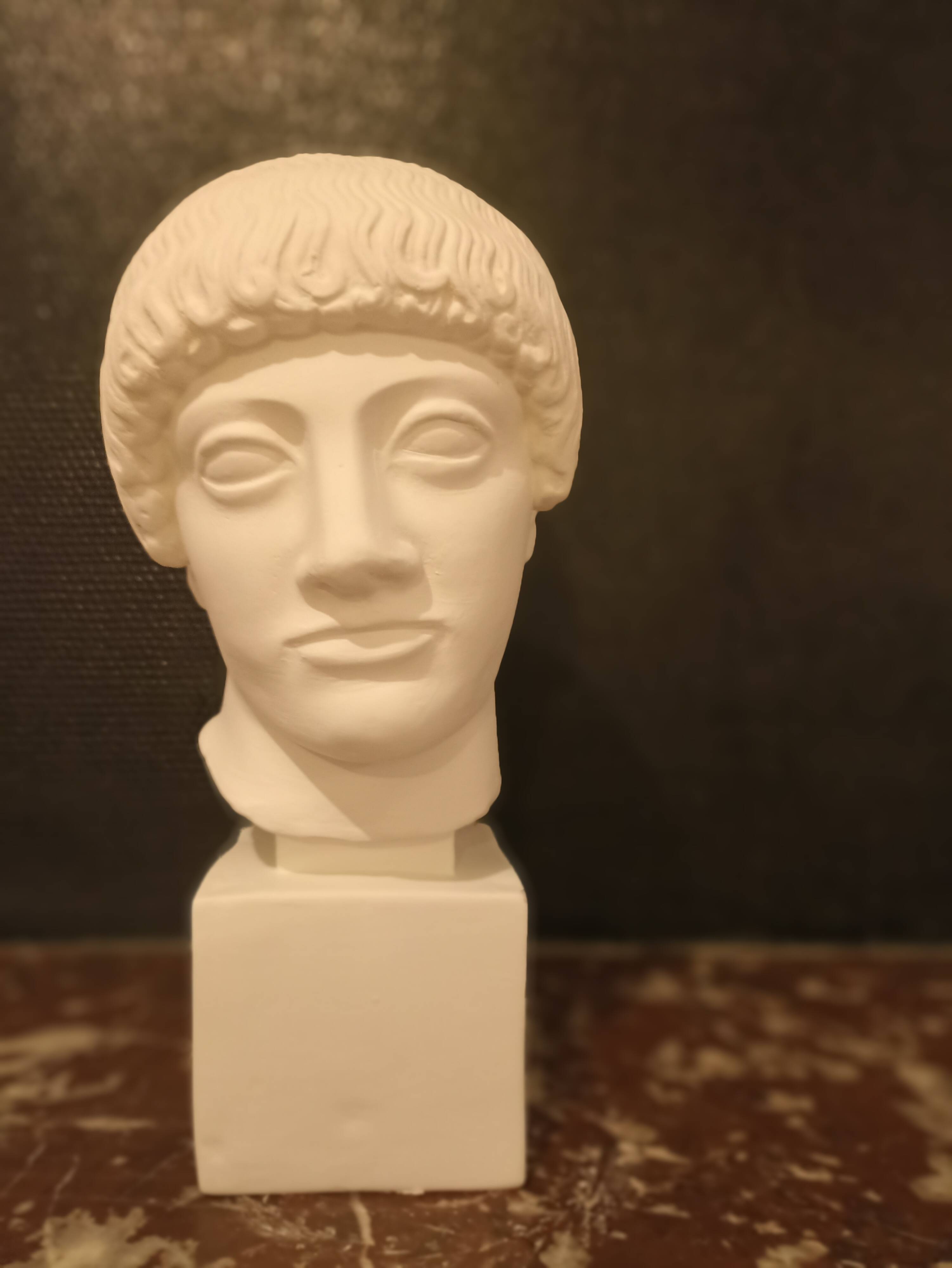 Ephèbe art grec