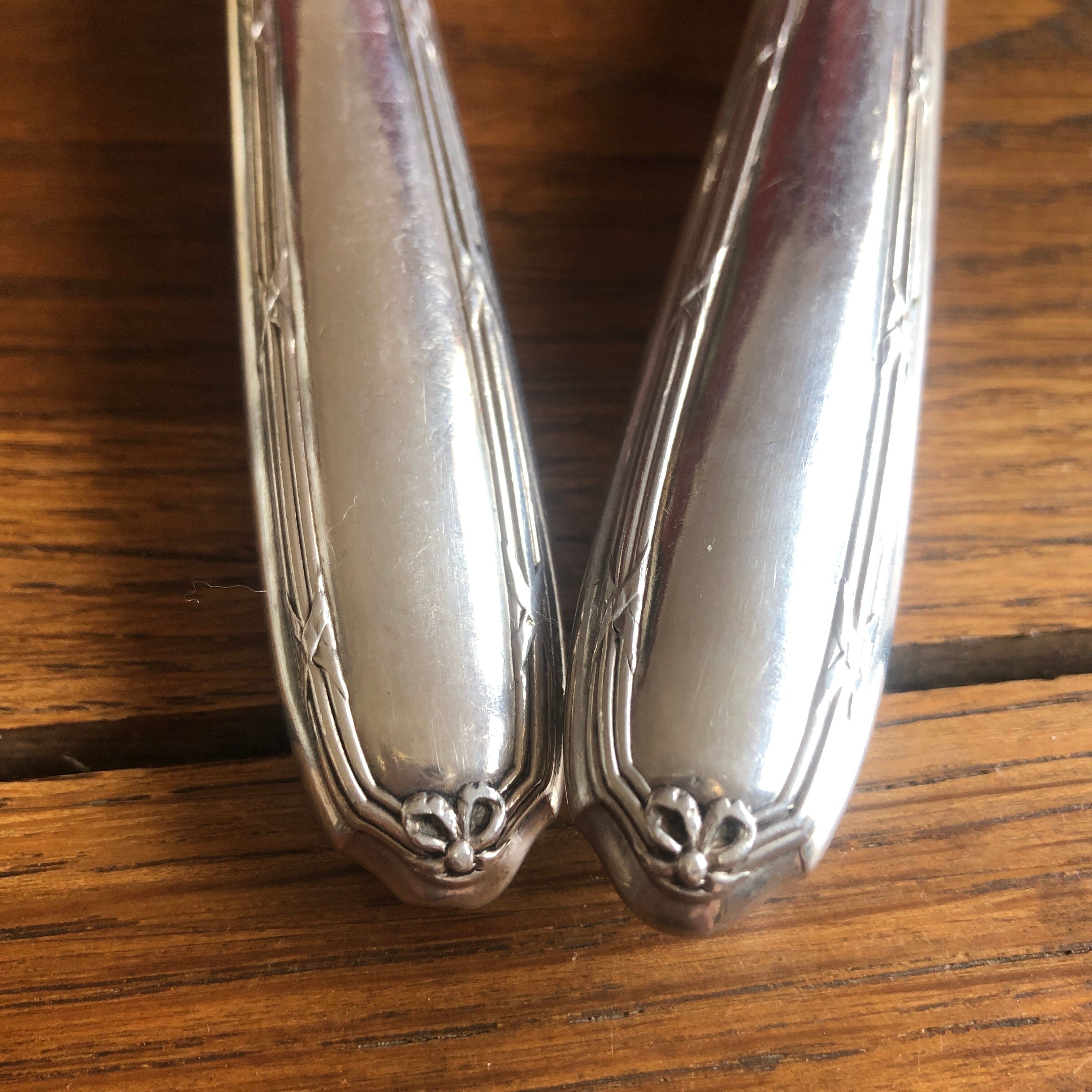 Cutlery serving fish silverware