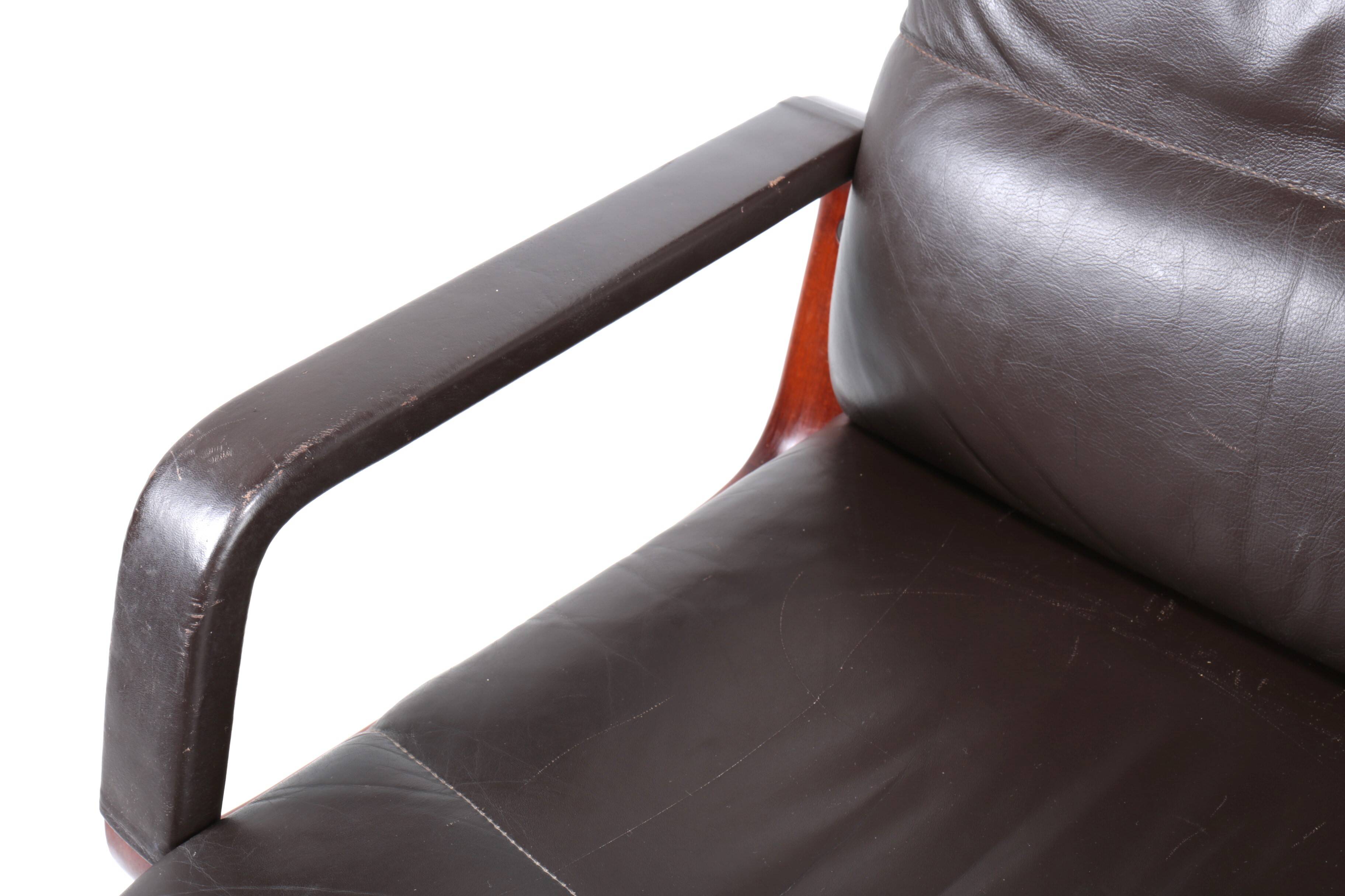 Pair of leather visitor armchairs by Eugen Schmidt