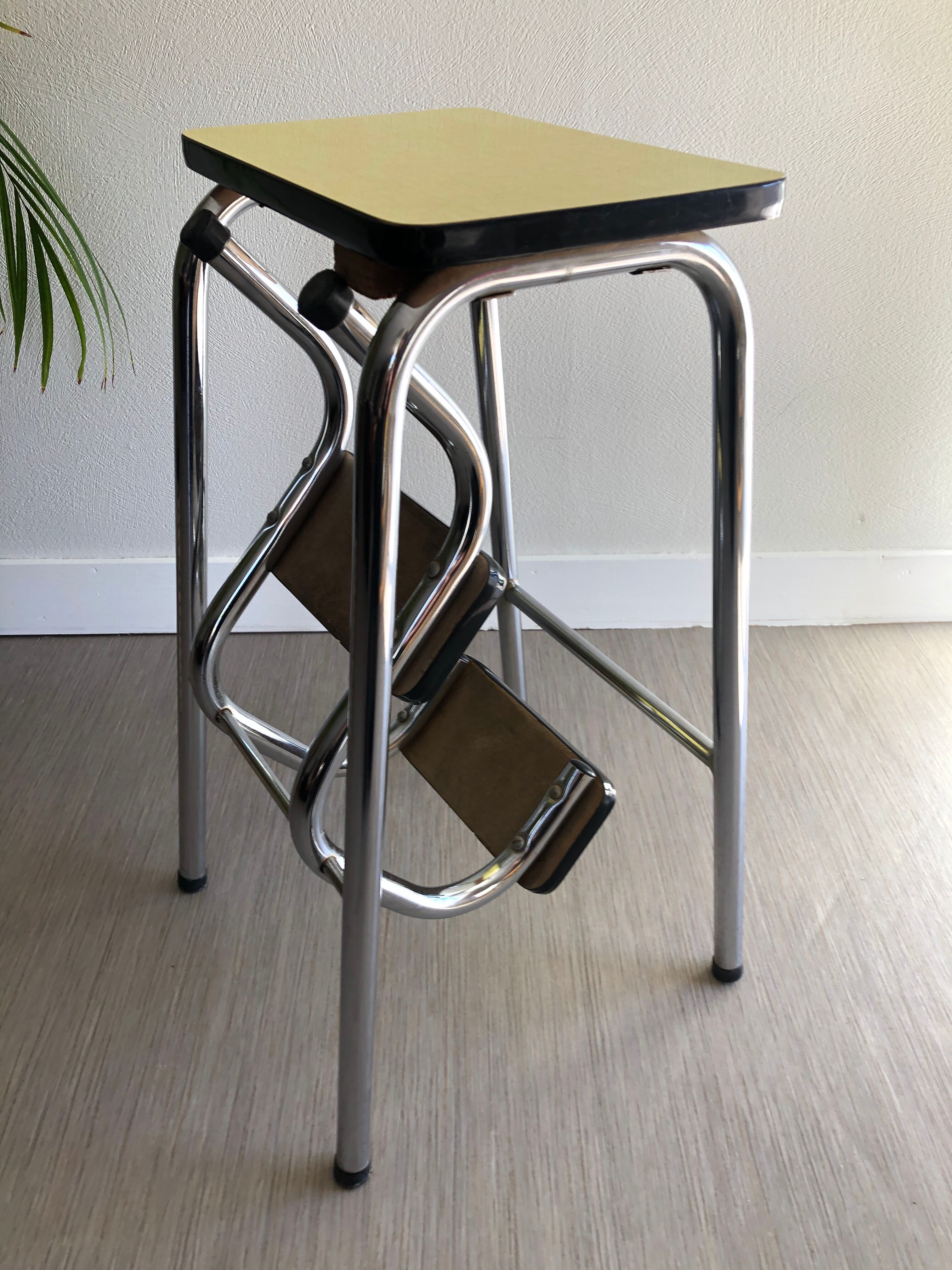 Yellow formica foot walk