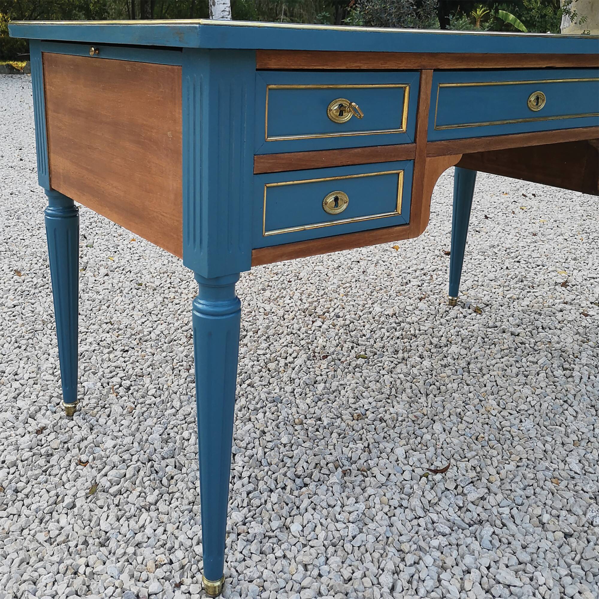 Bureau style Louis XVI