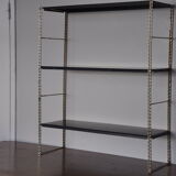 Metal string shelf