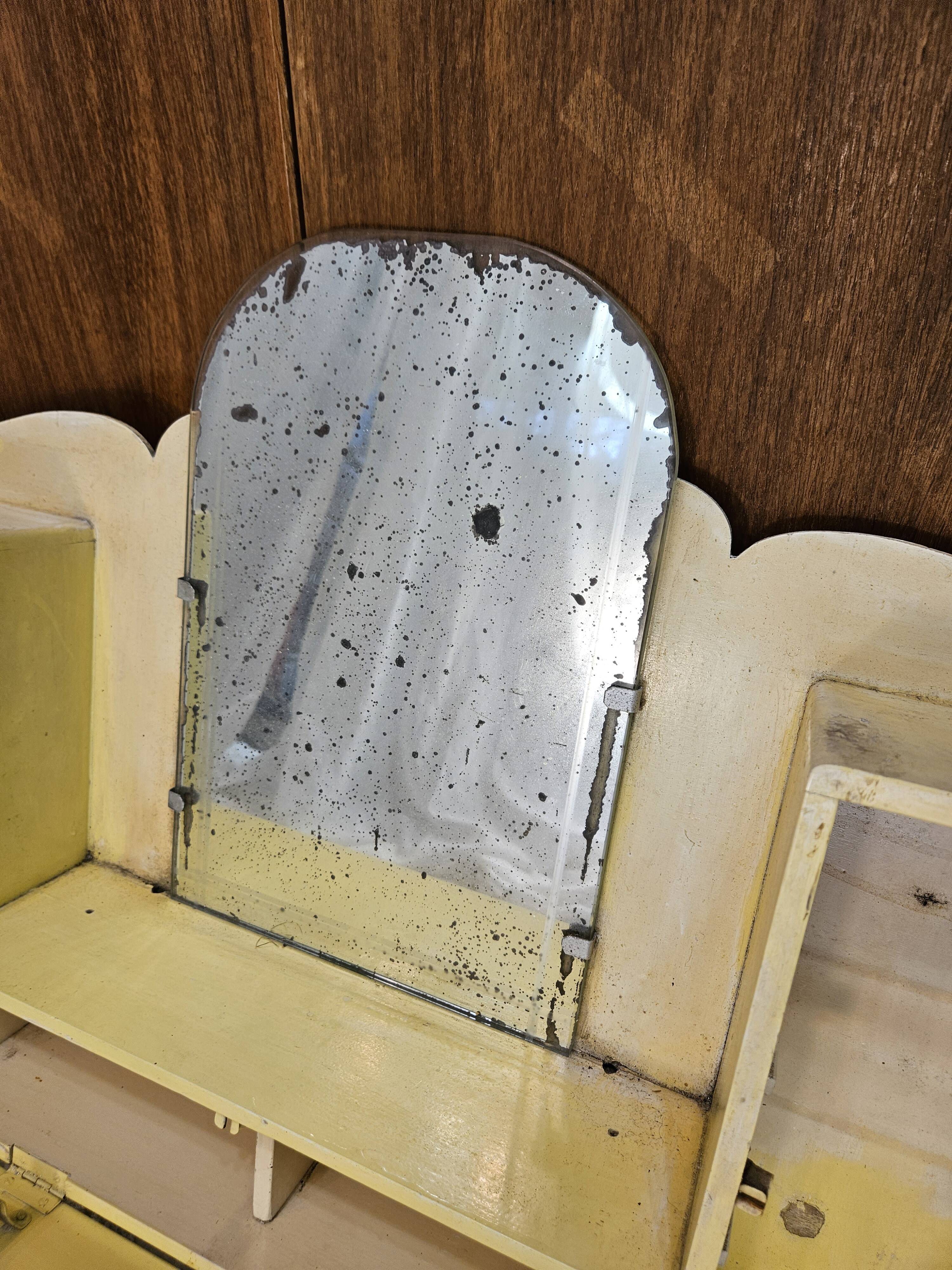 Armoire à pharmacie / armoire de toilette 1930