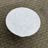 Original Knoll Tulip dining table in Carrara marble (120cm)
