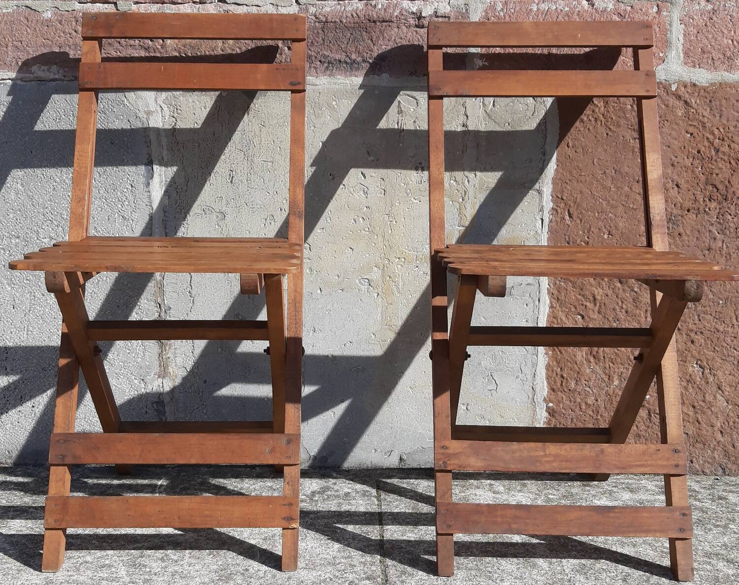 Chaises en bois pliables années 50