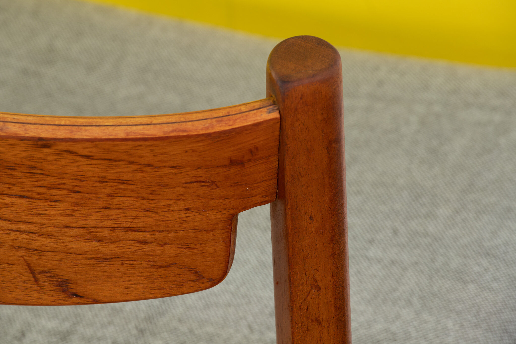 4 chaises scandinaves vintage – 44 cm