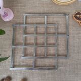 Stretchy silver metal flat bottom