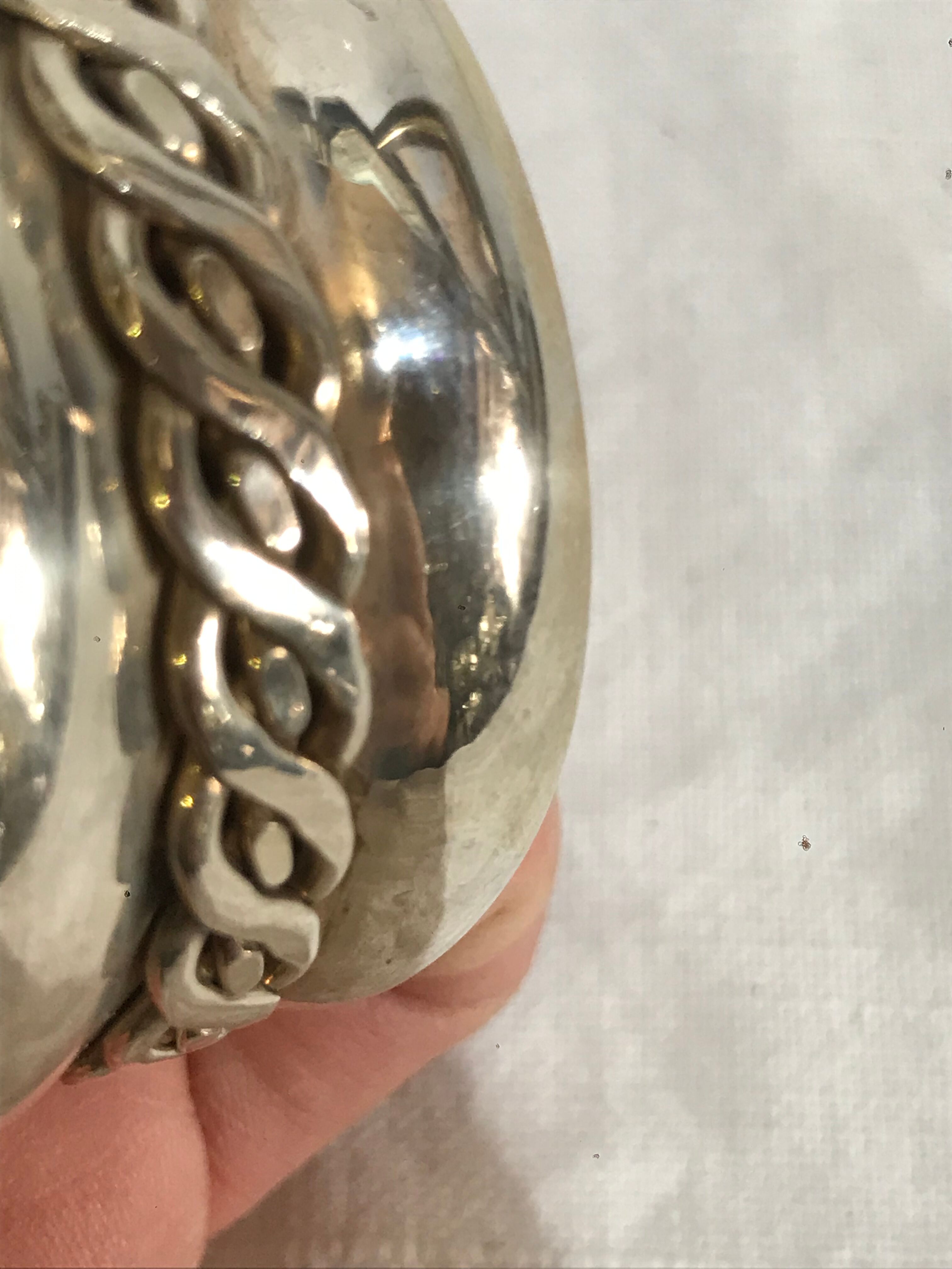 Old metal towel round