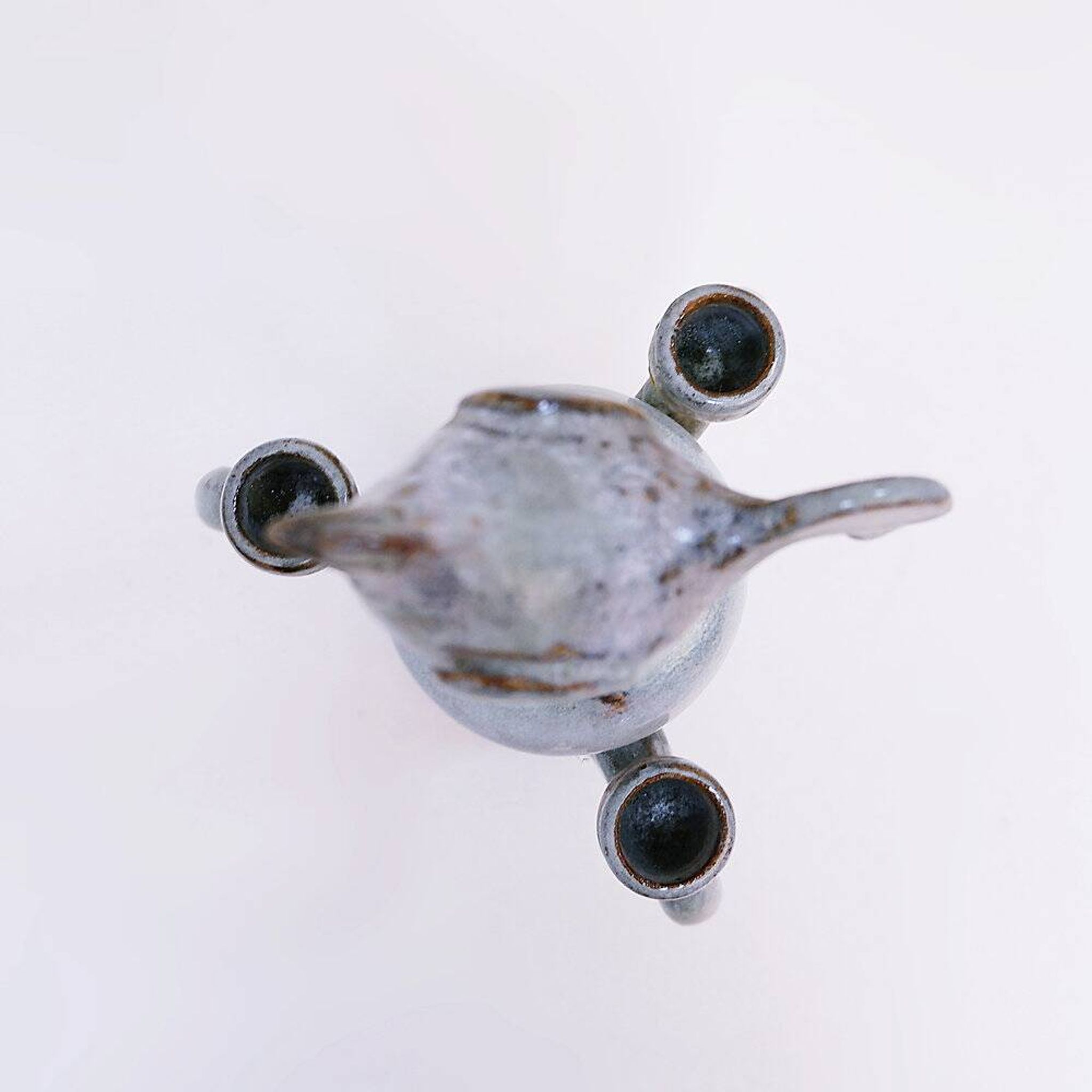 Three-light chandelier in glazed ceramic in the style of Jacques Pouchain.