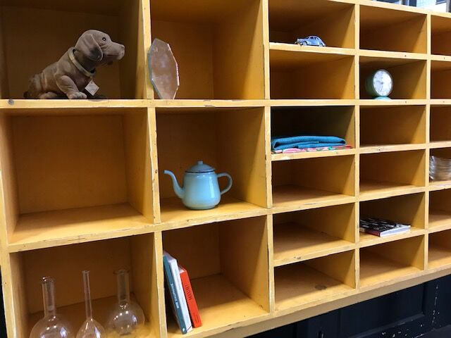 Workshop locker on feet