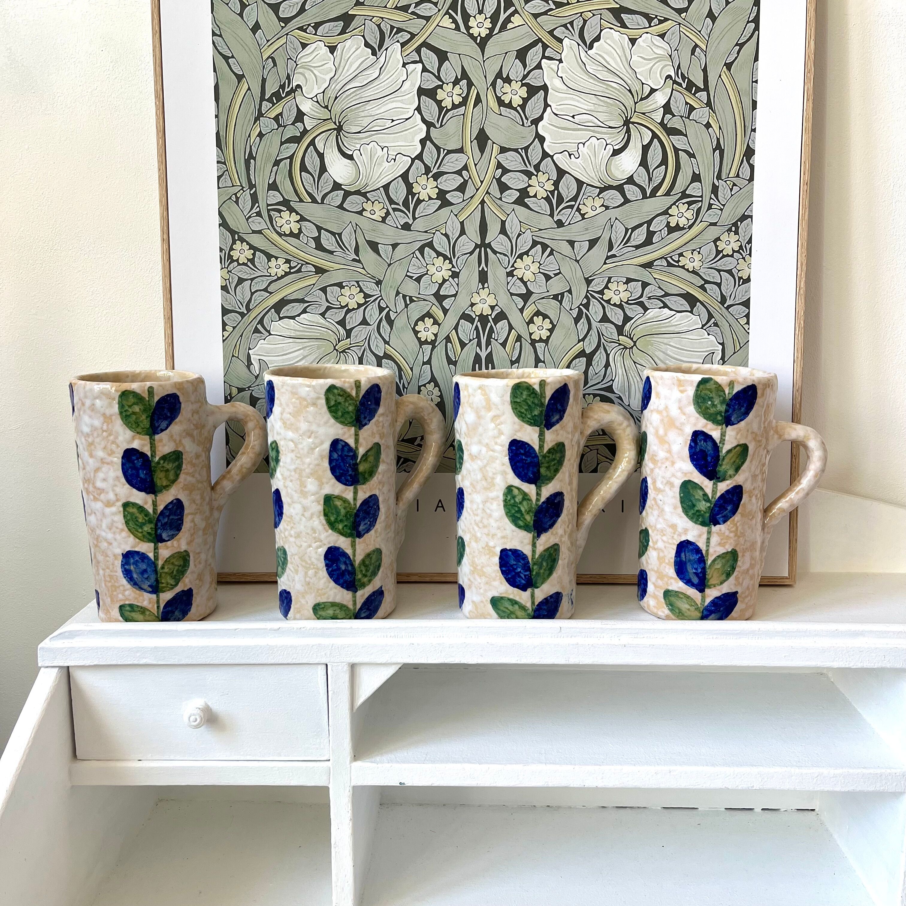 4 mugs stoneware flower decoration