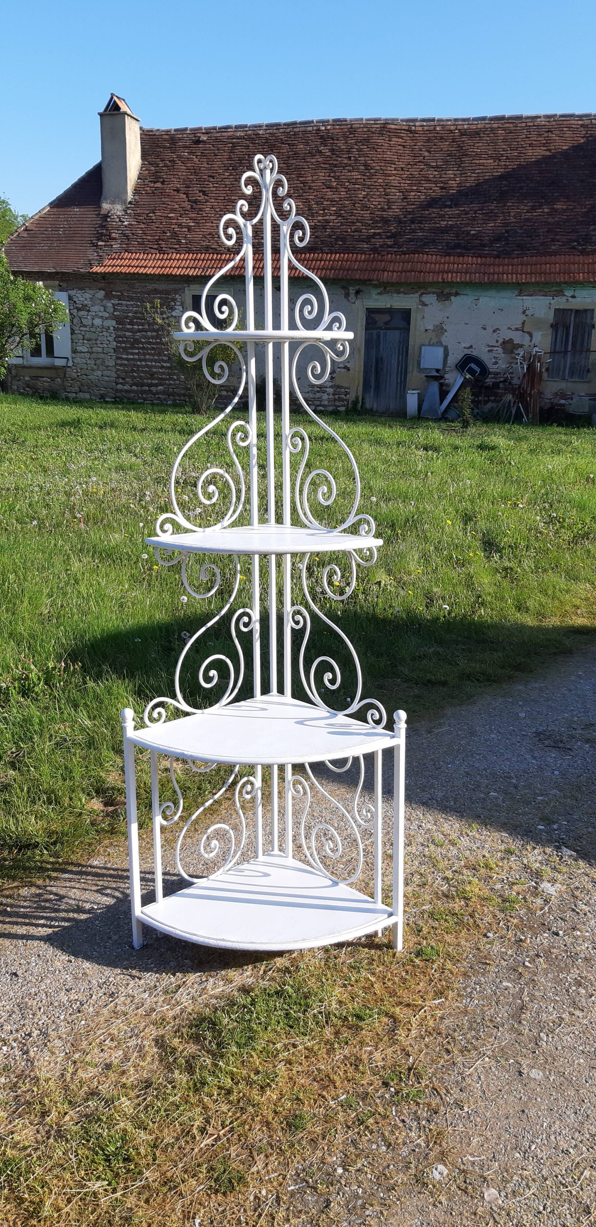 Wrought iron garden corner corner 1900