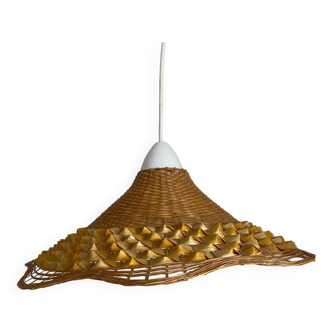 Woven wicker pendant light