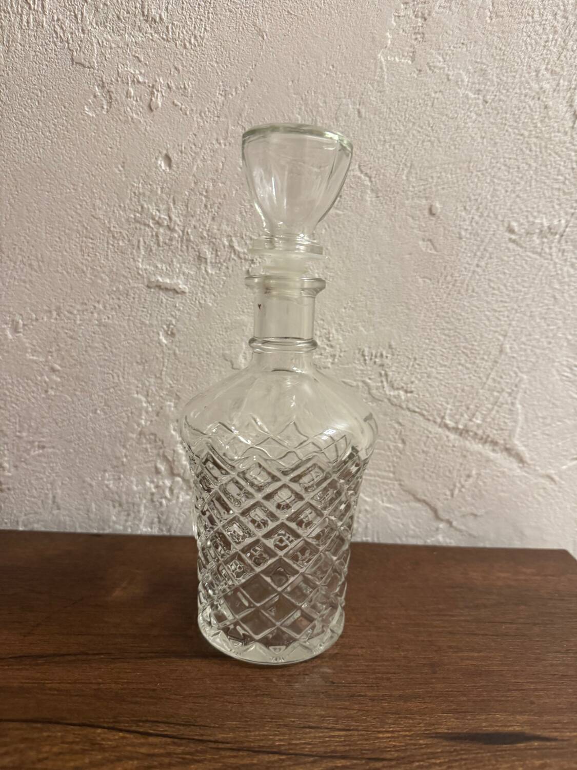 Whiskey decanter