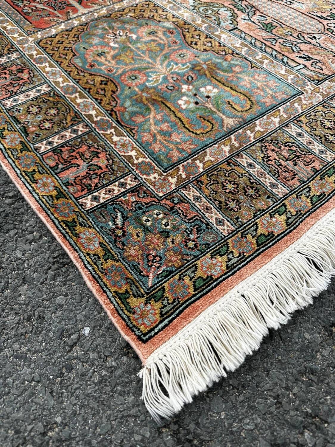 Handmade Indian silk rug