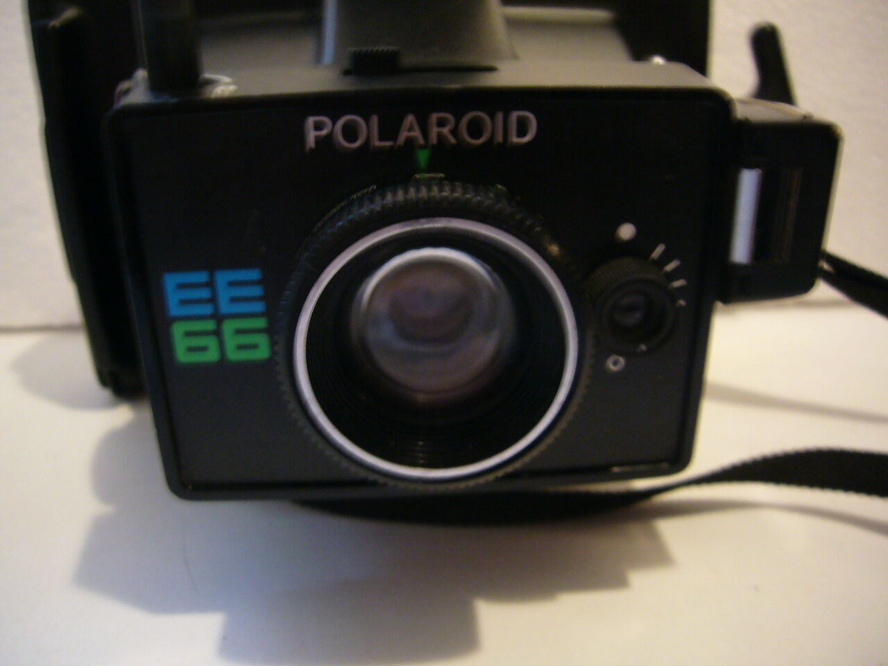 Polaroid EE 66