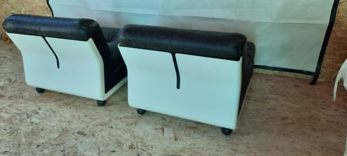 4 fauteuils en cuir modele Amanta de Mario Bellini pour B&B Italia 1970