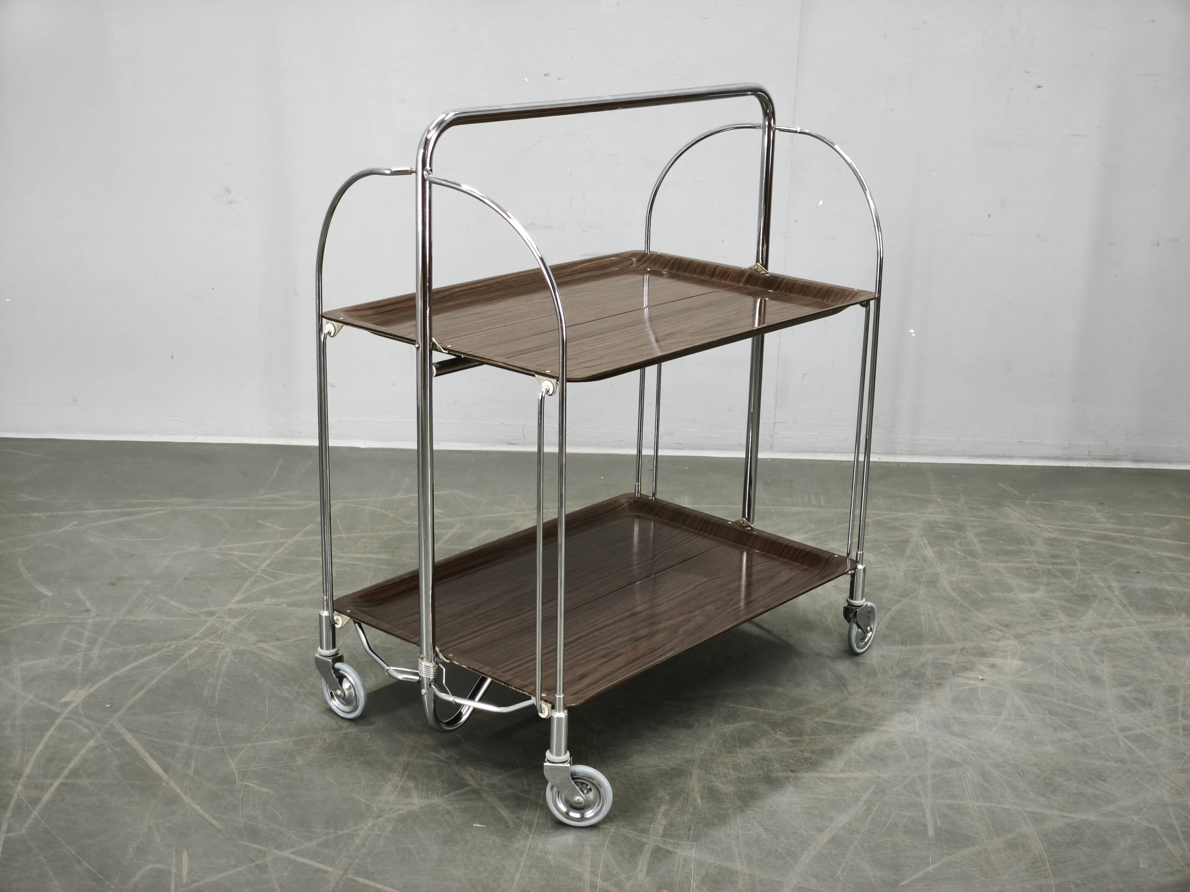 Chariot de service pliant en chrome allemand des années 1960
