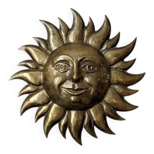 Soleil mural vintage et artisanal en laiton — Beyit