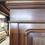 Bookcase 3 doors mahogany type