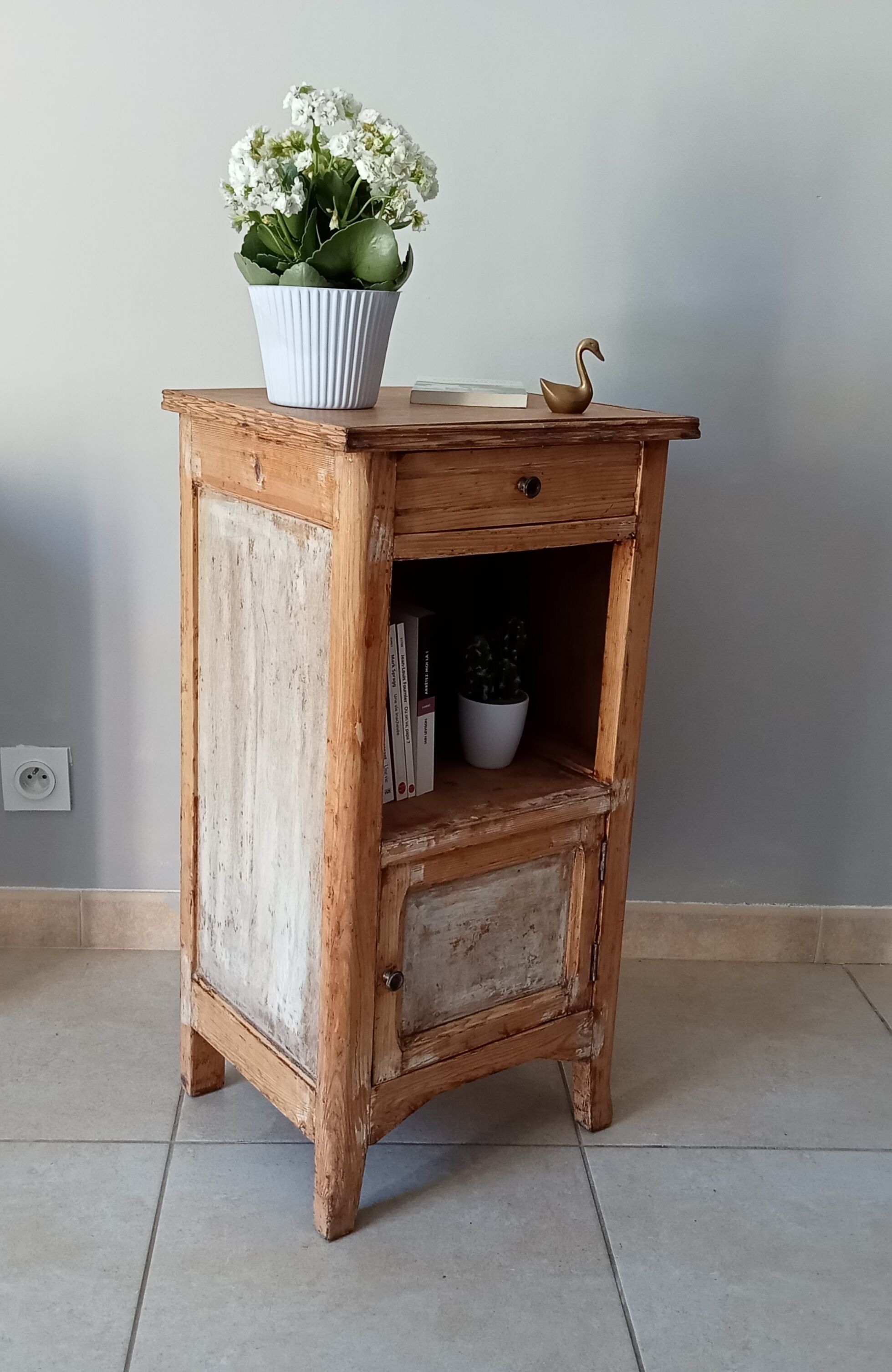 Art Deco side table 50s