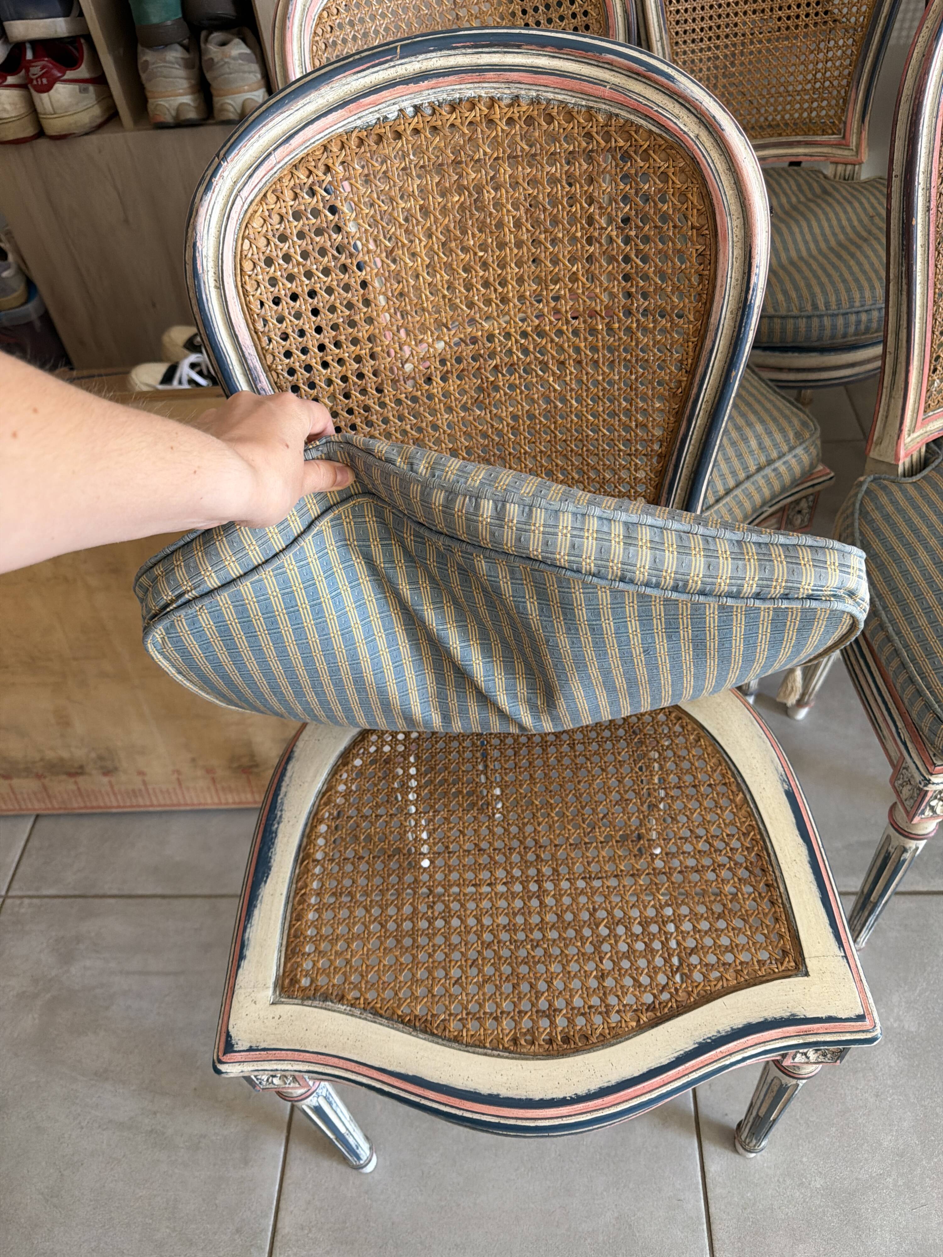 Lot de 6 chaises style Louis XVI avec cannage