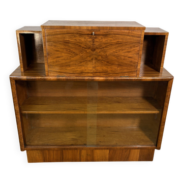 Cabinet d'affichage en noyer burr Art Déco vintage des années 1930 avec façade tombante