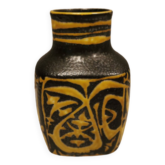 Petit vase en céramique, conçu par Nils Thorsson pour Aluminia/Royal Copenhagen dans les années 1950-60.