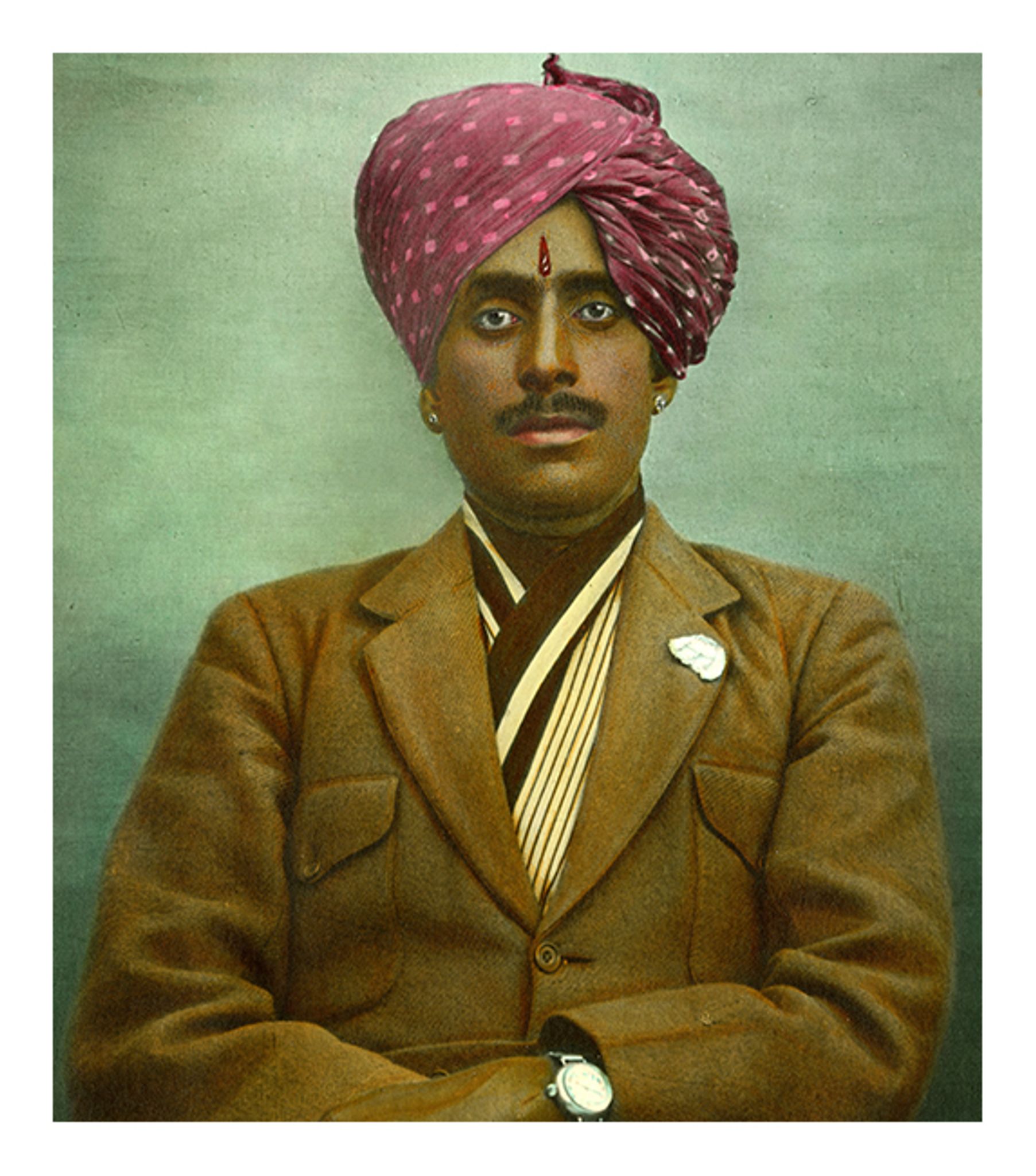 Portrait d’un gentleman inconnu, Rajasthan vers 1920, photographie ancienne colorée
