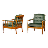 Fauteuils Skrindan en hêtre et velours vert, par Kerstin Hörlin-Homquist, Suède
