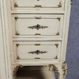 Armoire Vénitienne style Louis XV baroque estampillée en bois laqué et doré