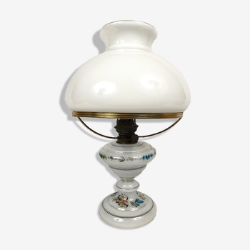 Electrically mounted kerosene lamp, white opaline decorated with flowers