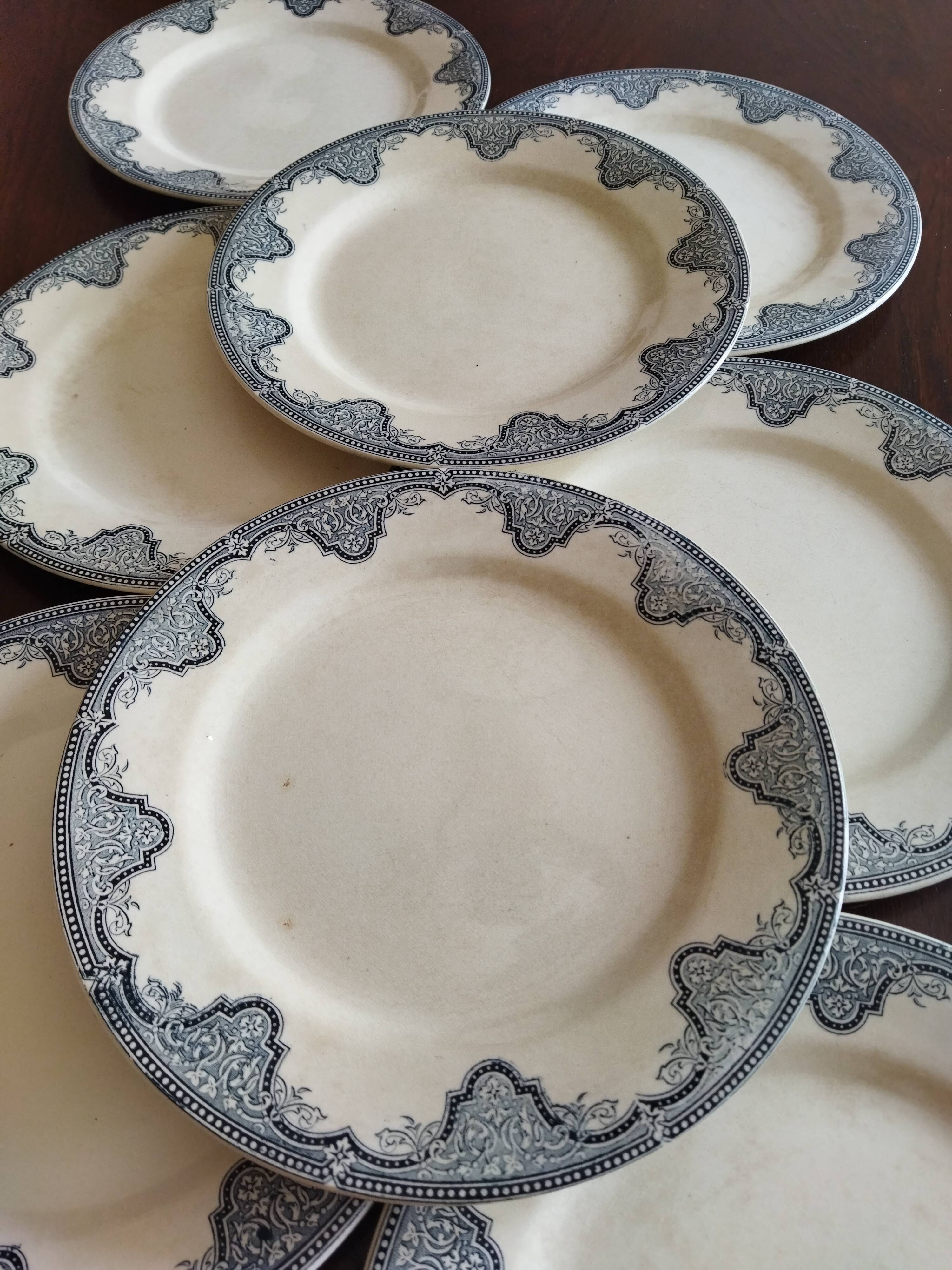 8 flat plates iron earth Salins, model Céline