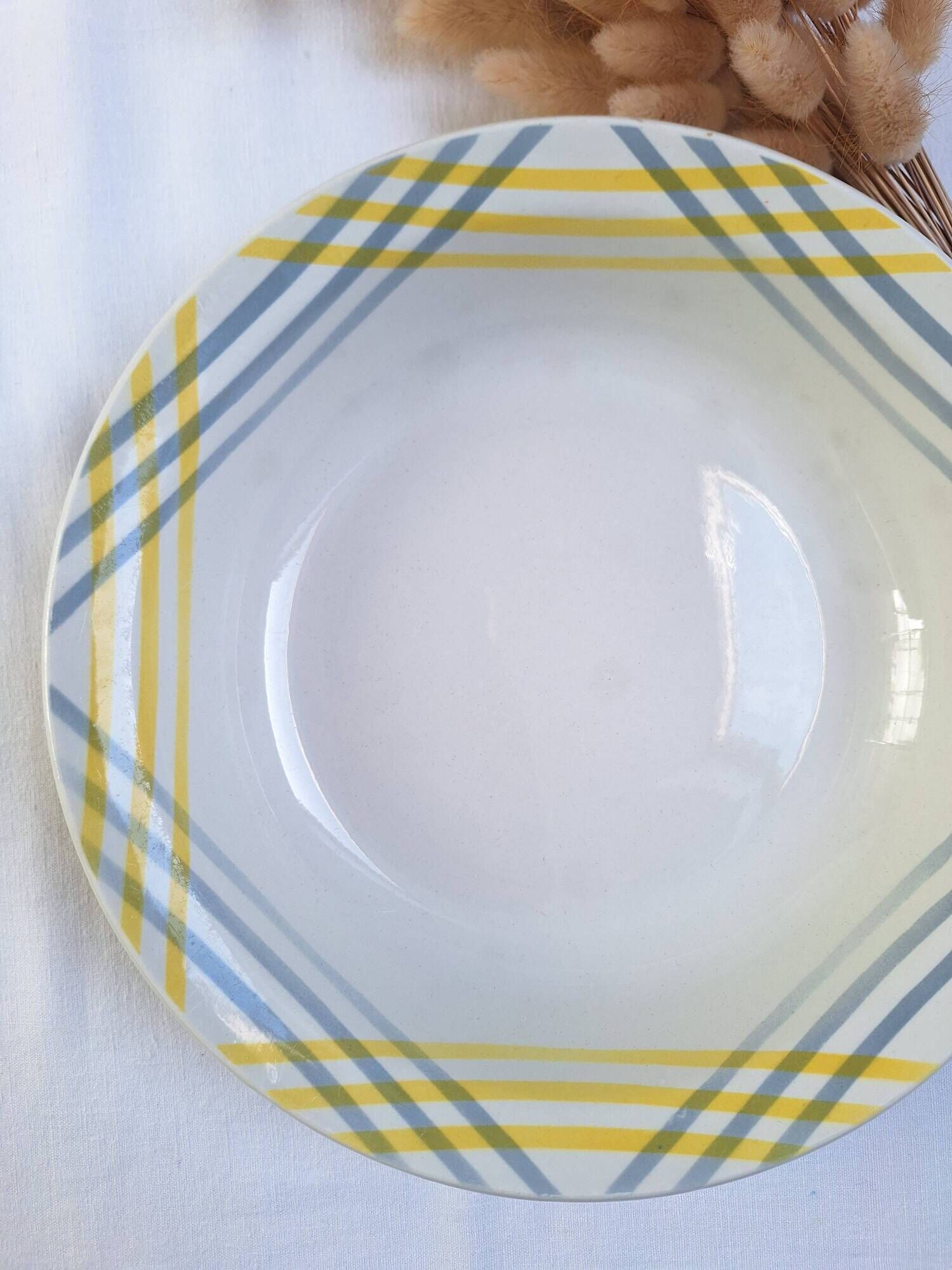 Shallow dish Moulin des Loups yellow and grey