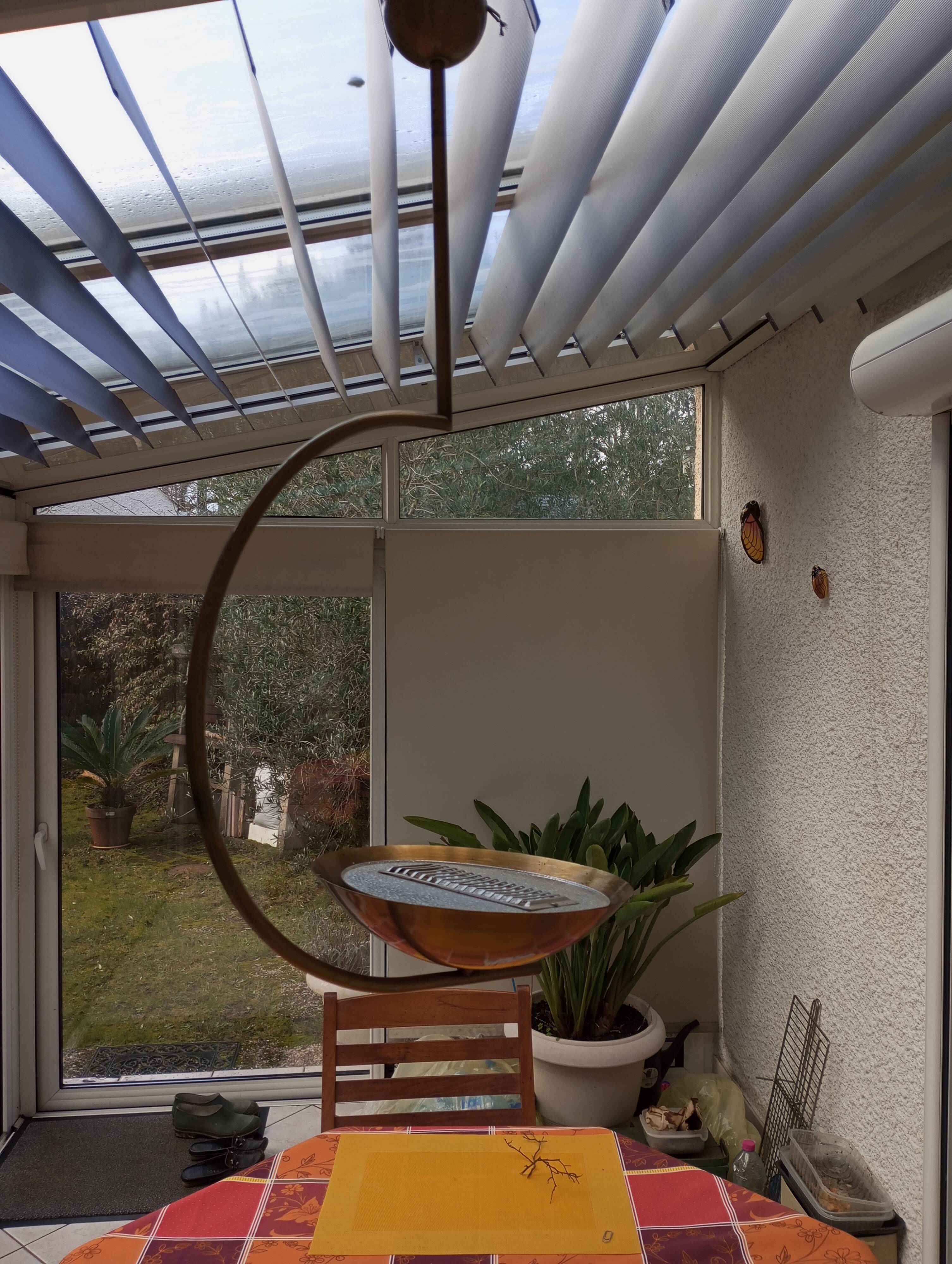 Suspension halogène contemporaine
