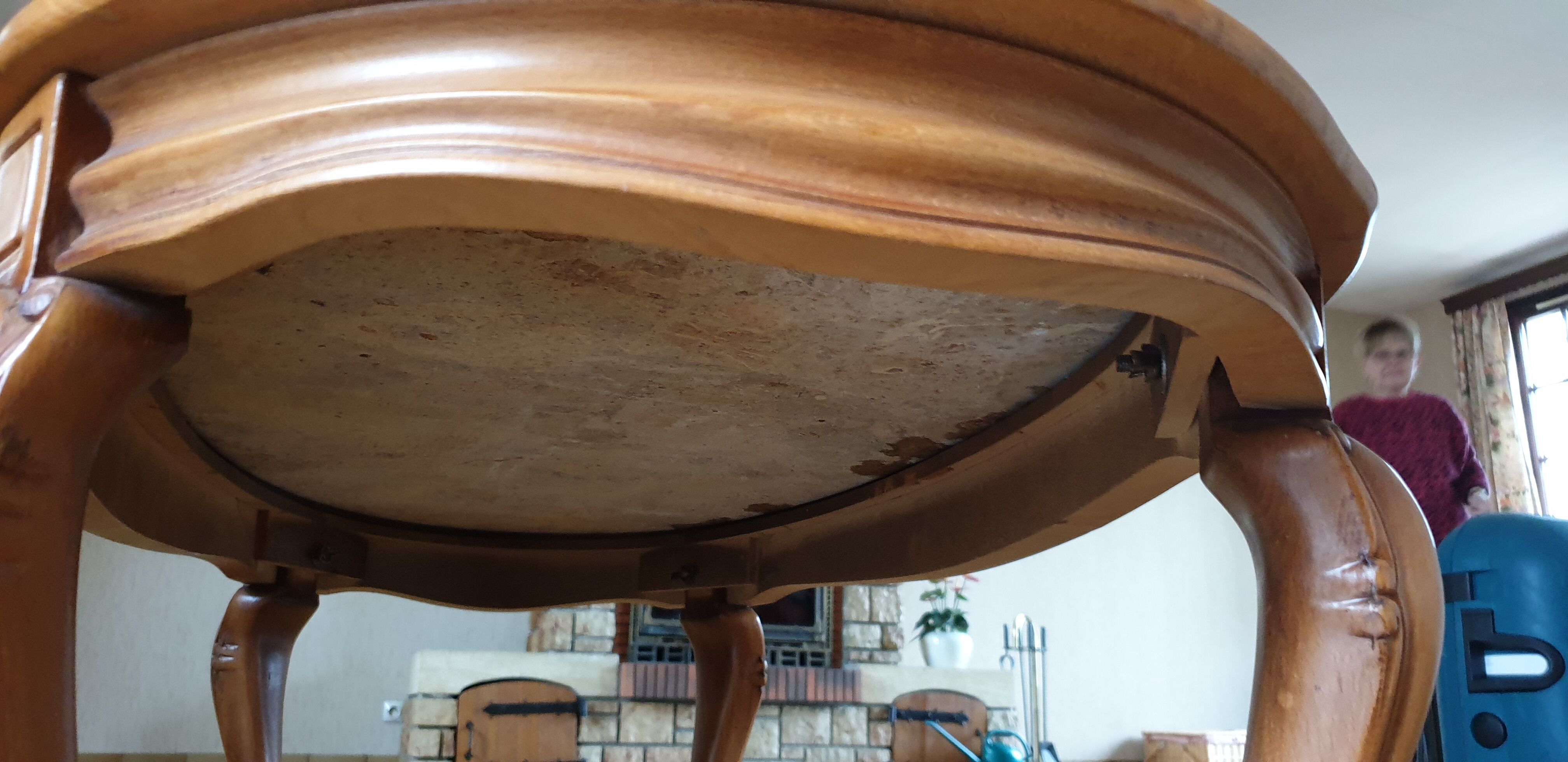 Marble coffee table pink