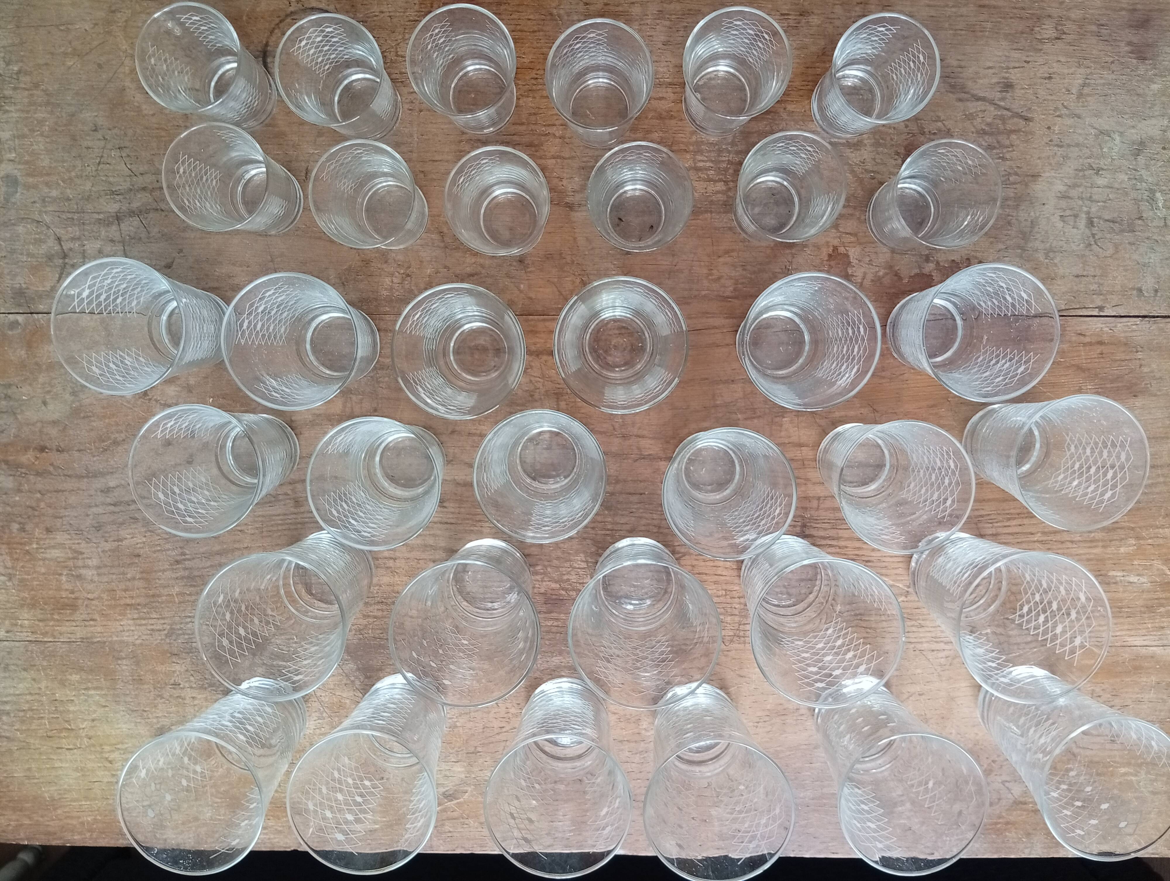 Set of vintage screen-printed glasses