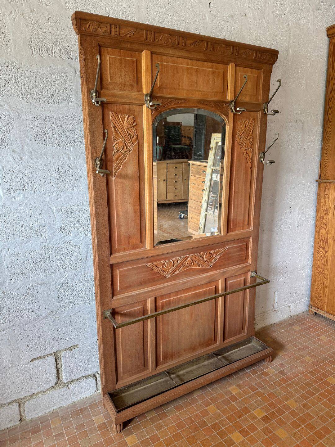 Art Deco coat rack in solid mahogany