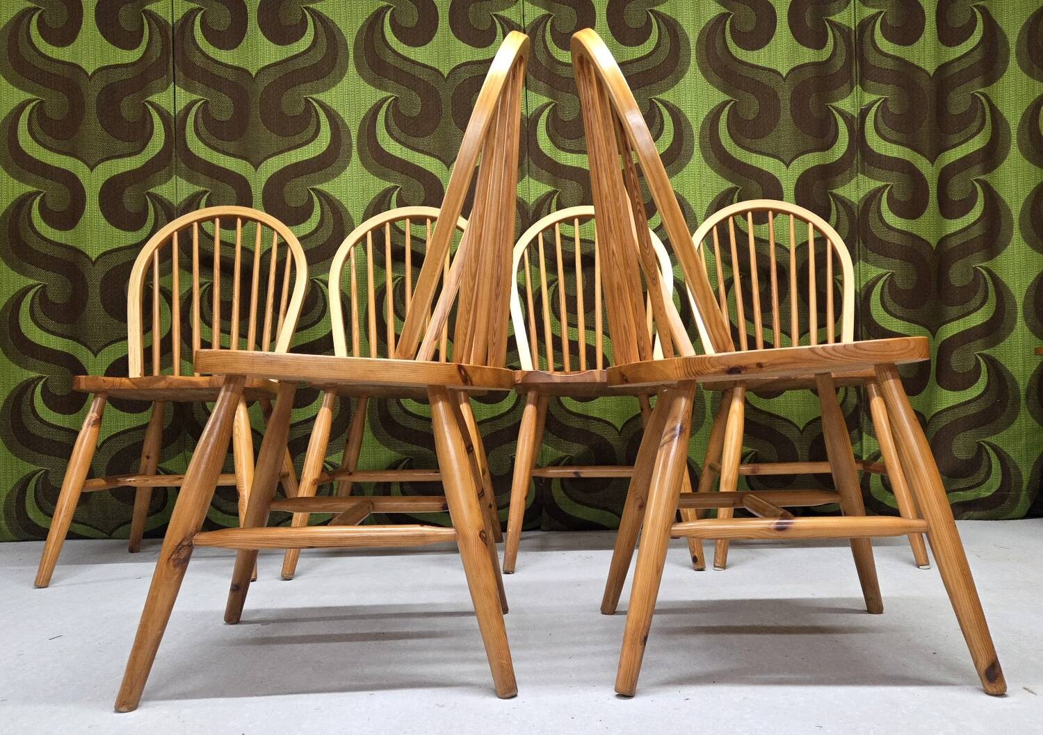 Set of 6 Danish pine chairs 1980