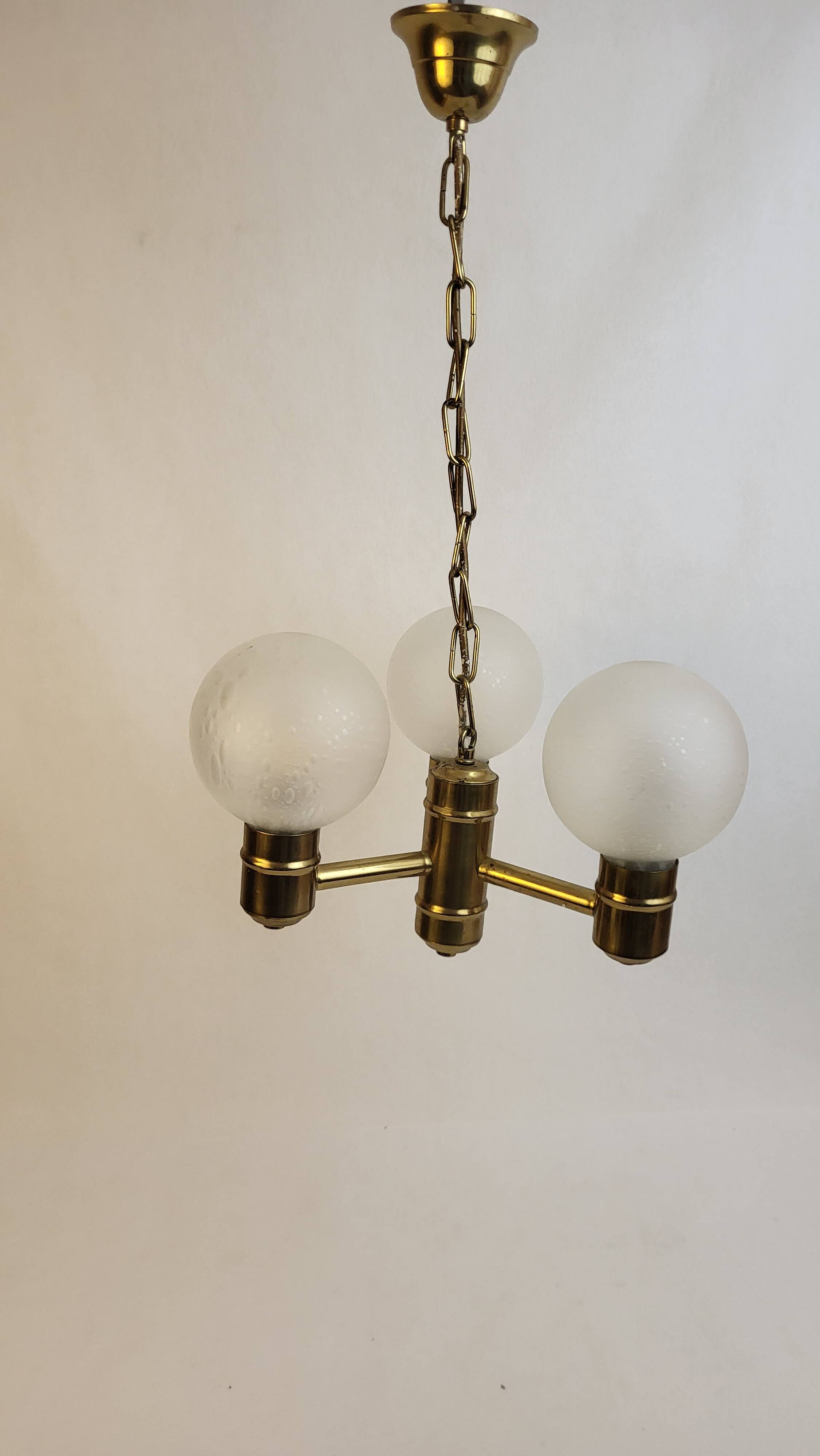 Suspension 3 arms of light