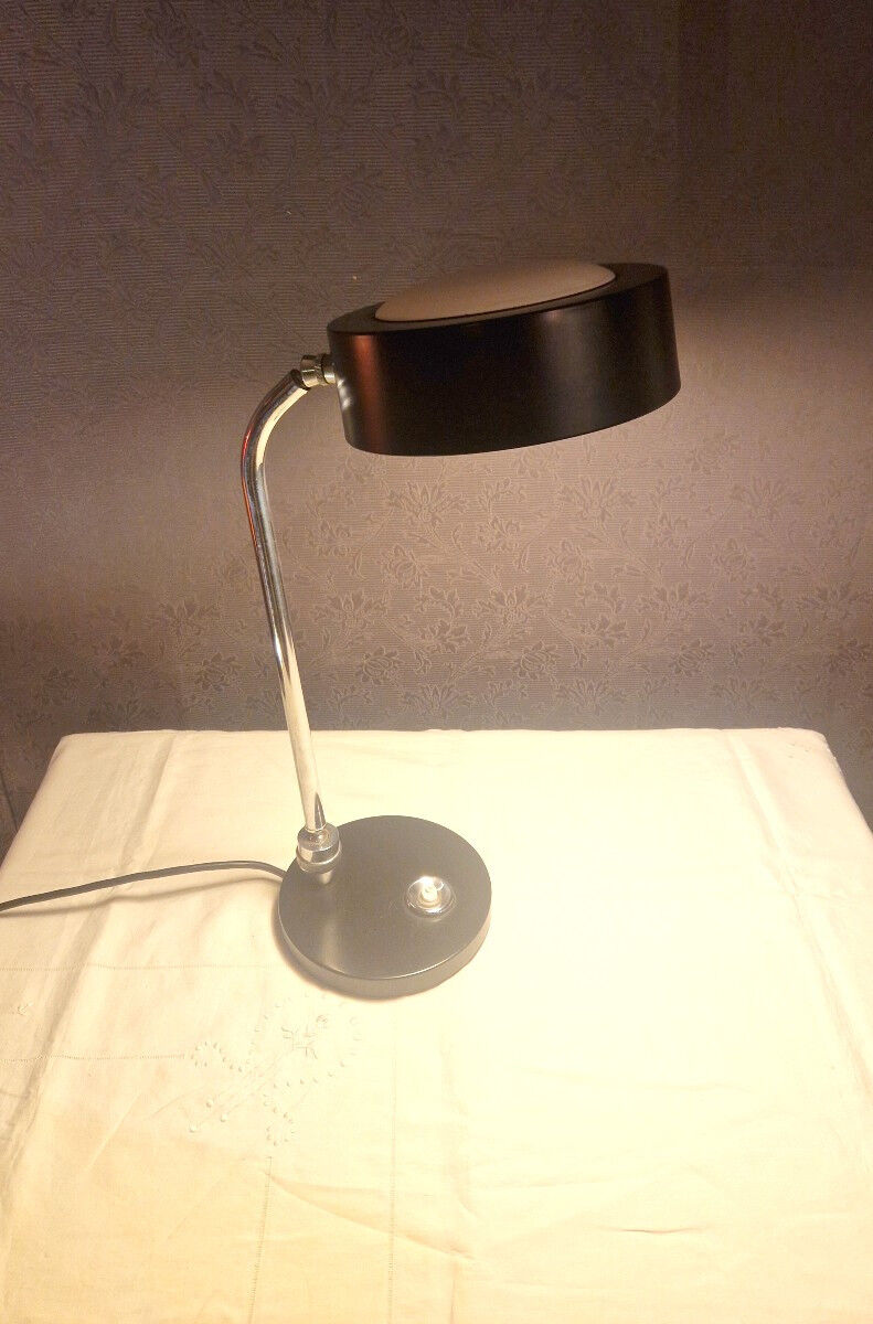 Maison Jumo model 900 desk lamp, circa 1960-70.