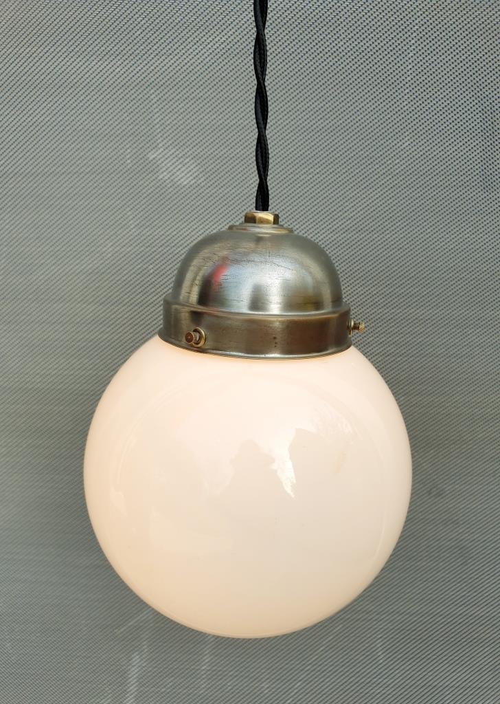Art Deco opaline ball suspension with porcelain fastener