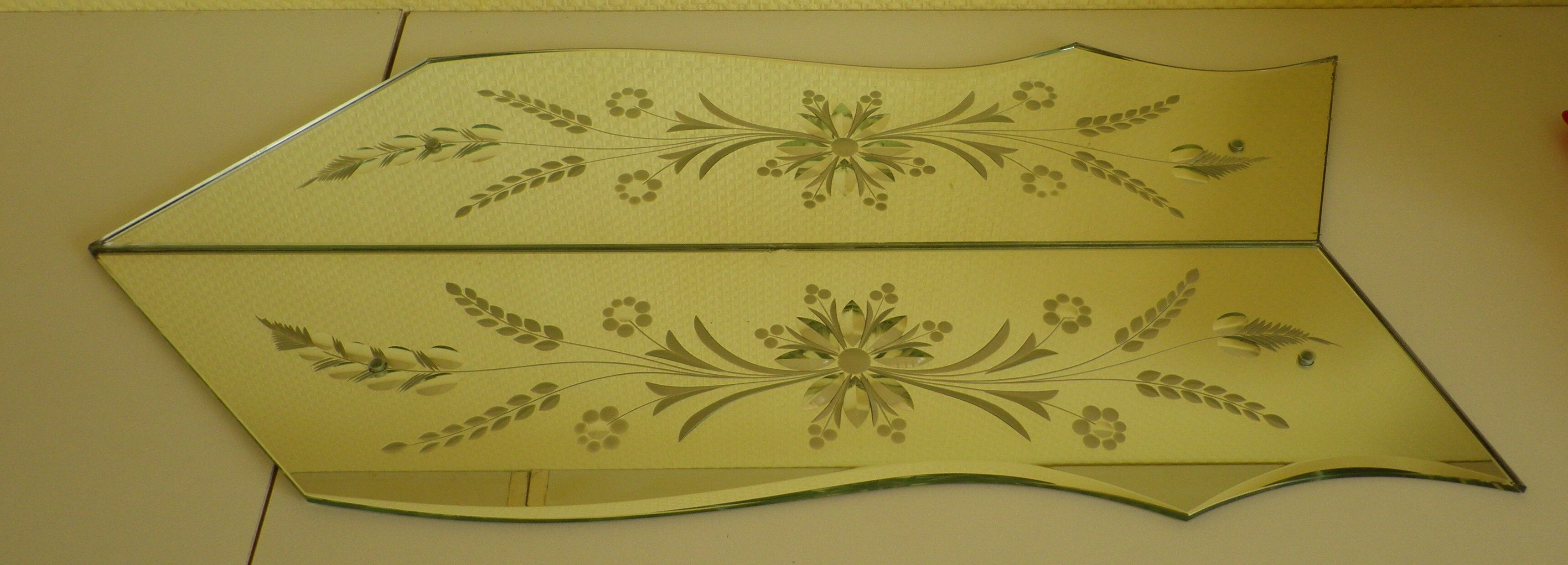 Double Venetian mirror, asymmetrical, beveled