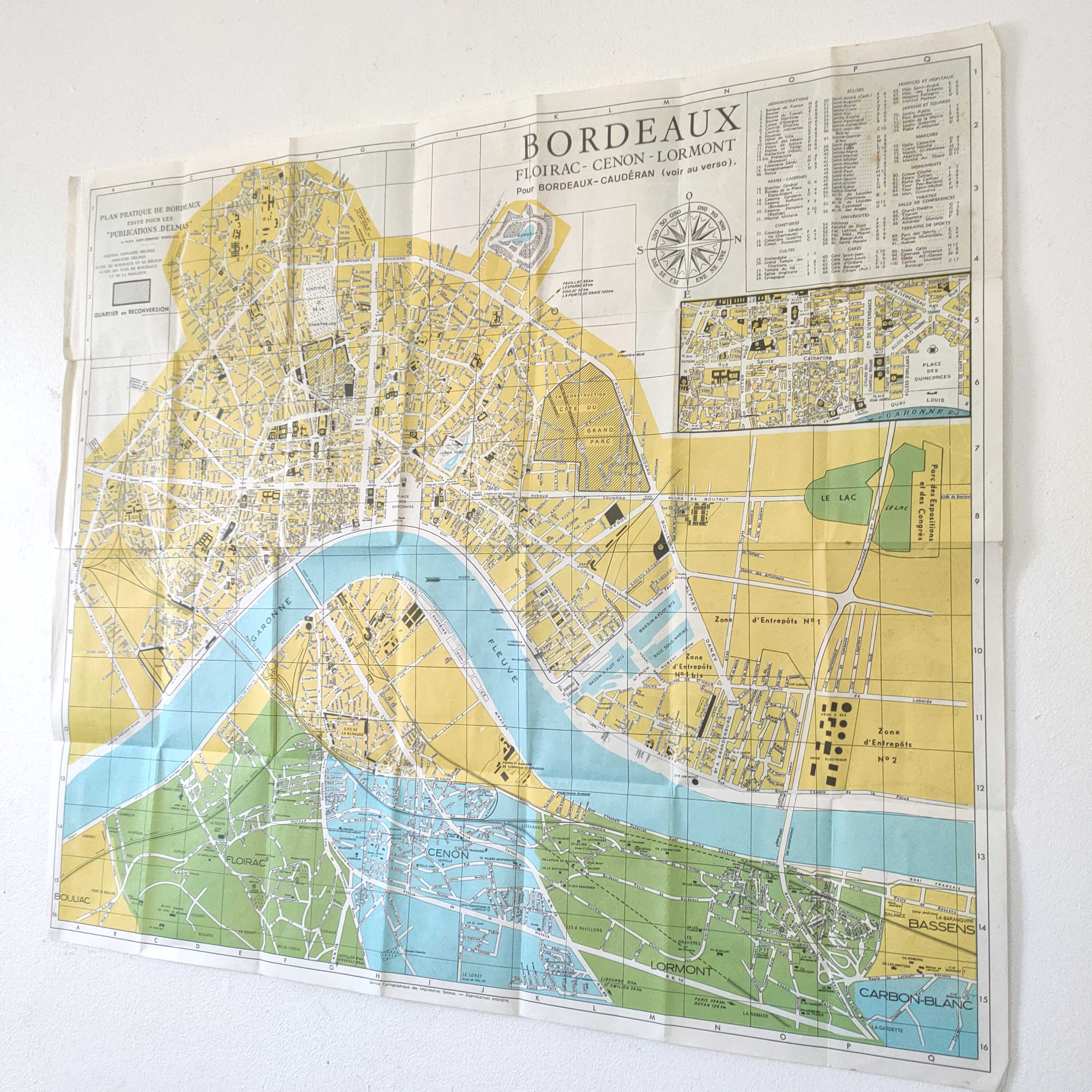 Vintage map Bordeaux and its suburbs