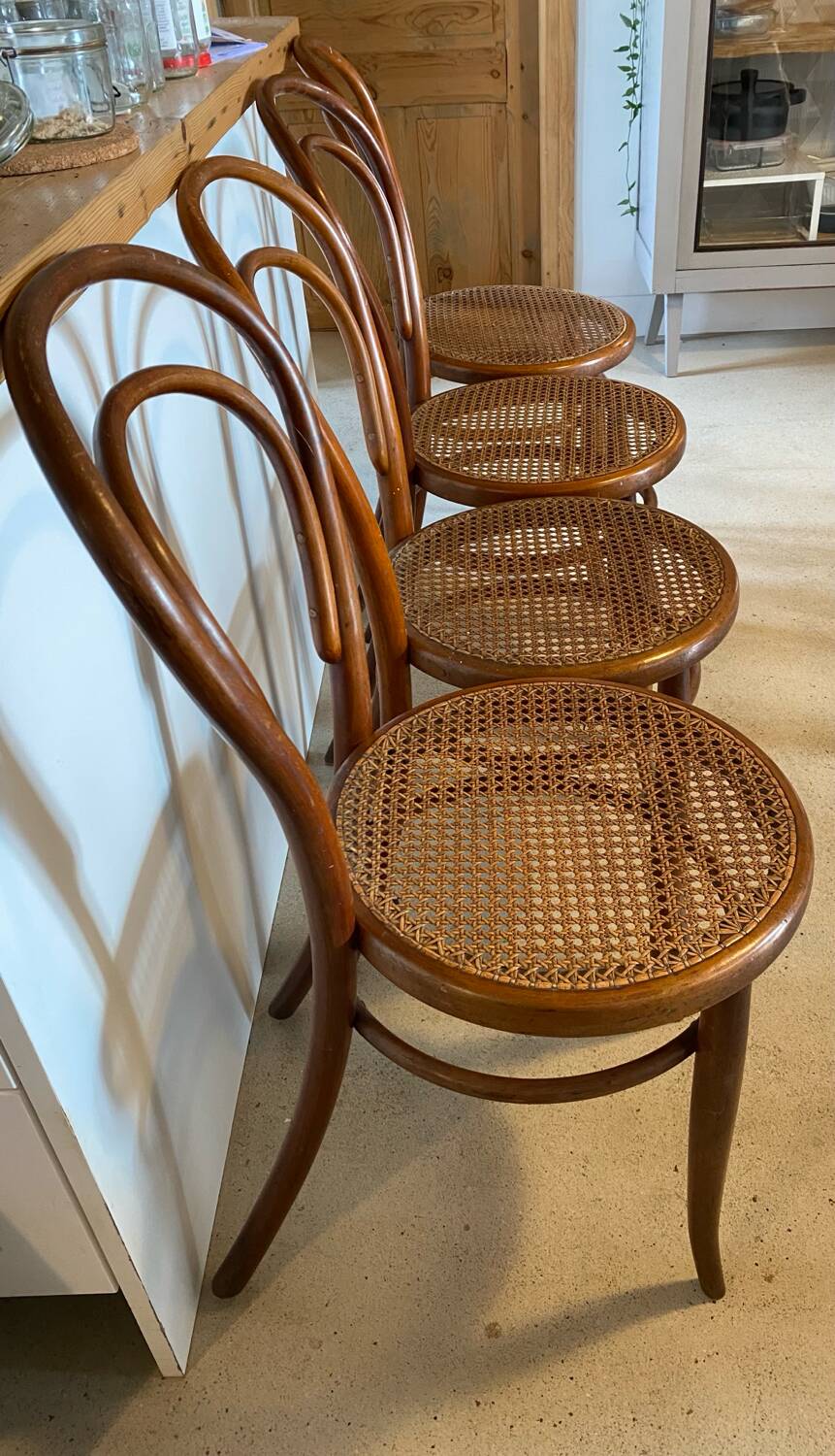4 chaises bistrot Fischel en bois courbé et cannage