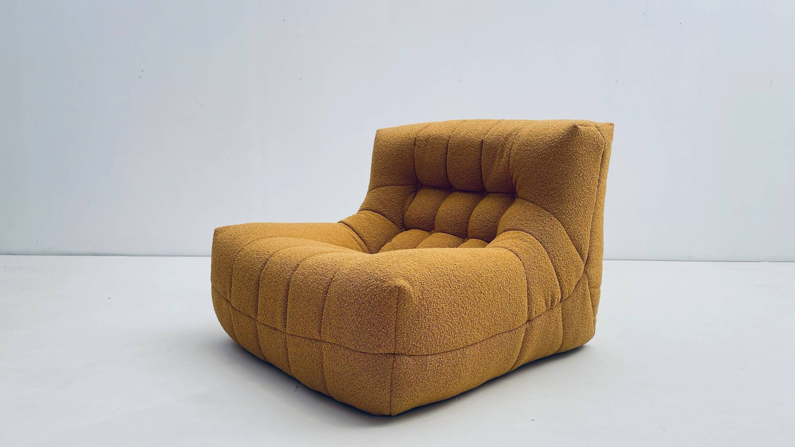 Yellow bouclé comfy Living room set