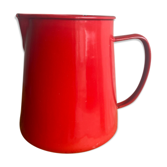 Enamelled sheet metal pitcher